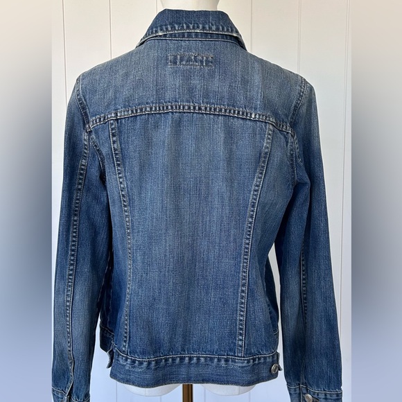 Old Navy Maternity Jean Jacket Distressed Size‎ Large - Picture 5 of 9